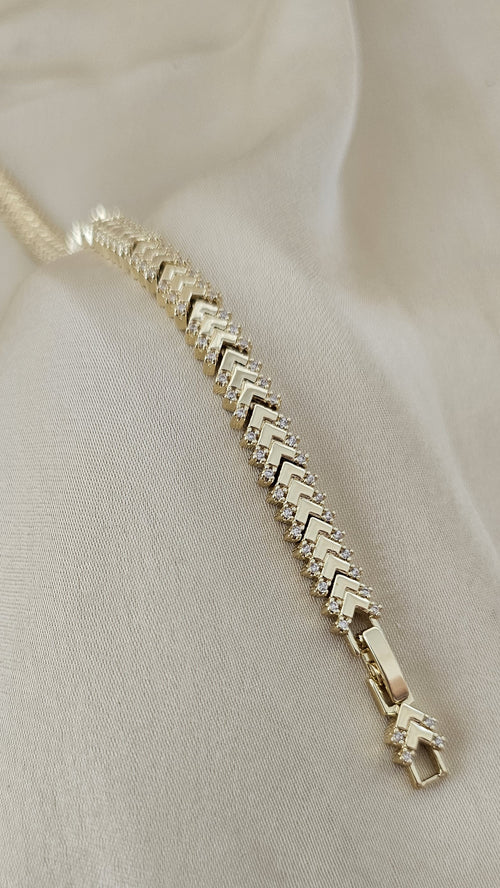 Arrow Chevron Pavé Bracelet