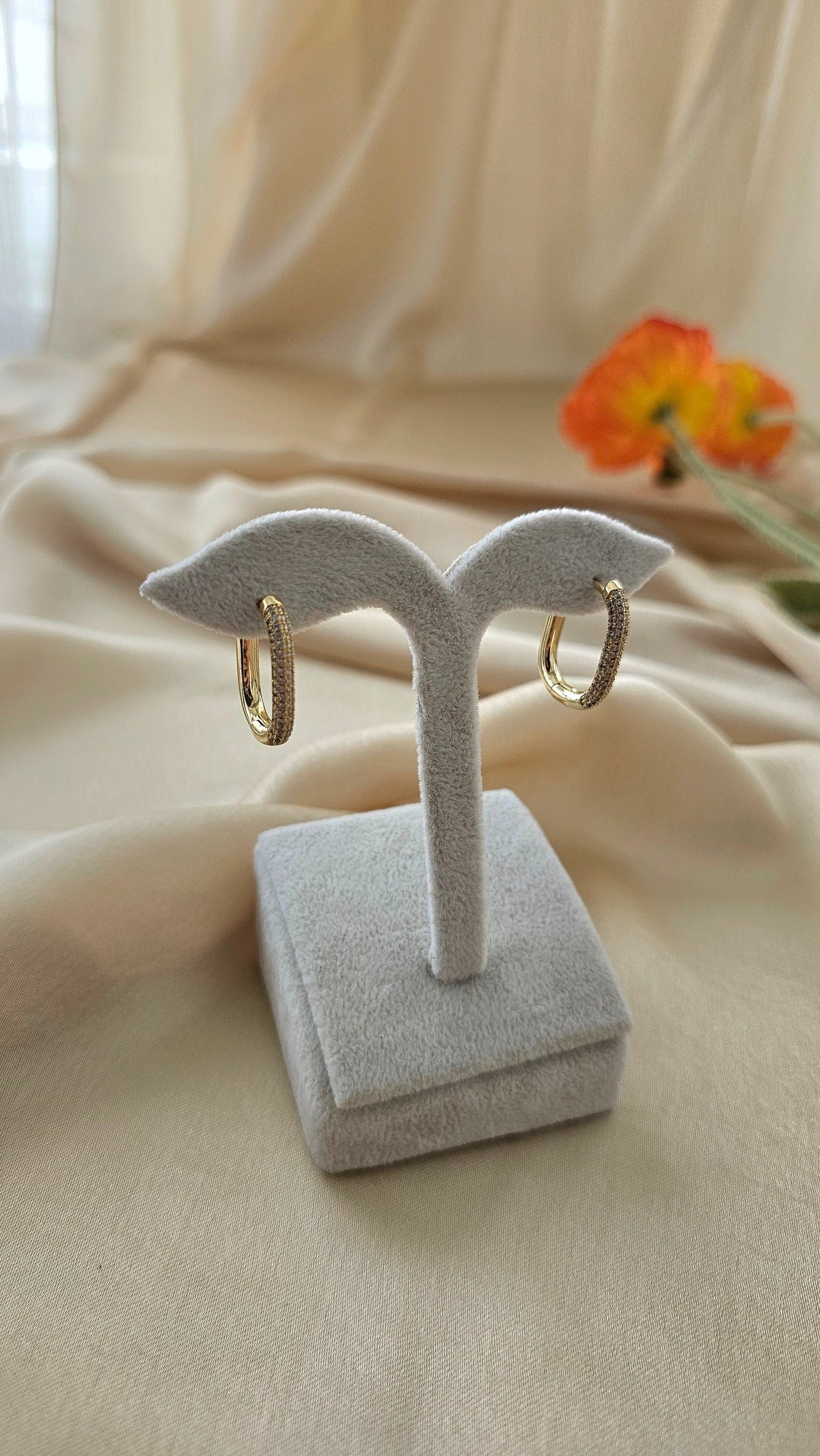 Luna Pavé Oval Hoop Earrings