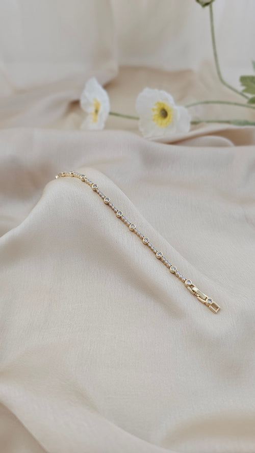 Aria Bezel Tennis Bracelet