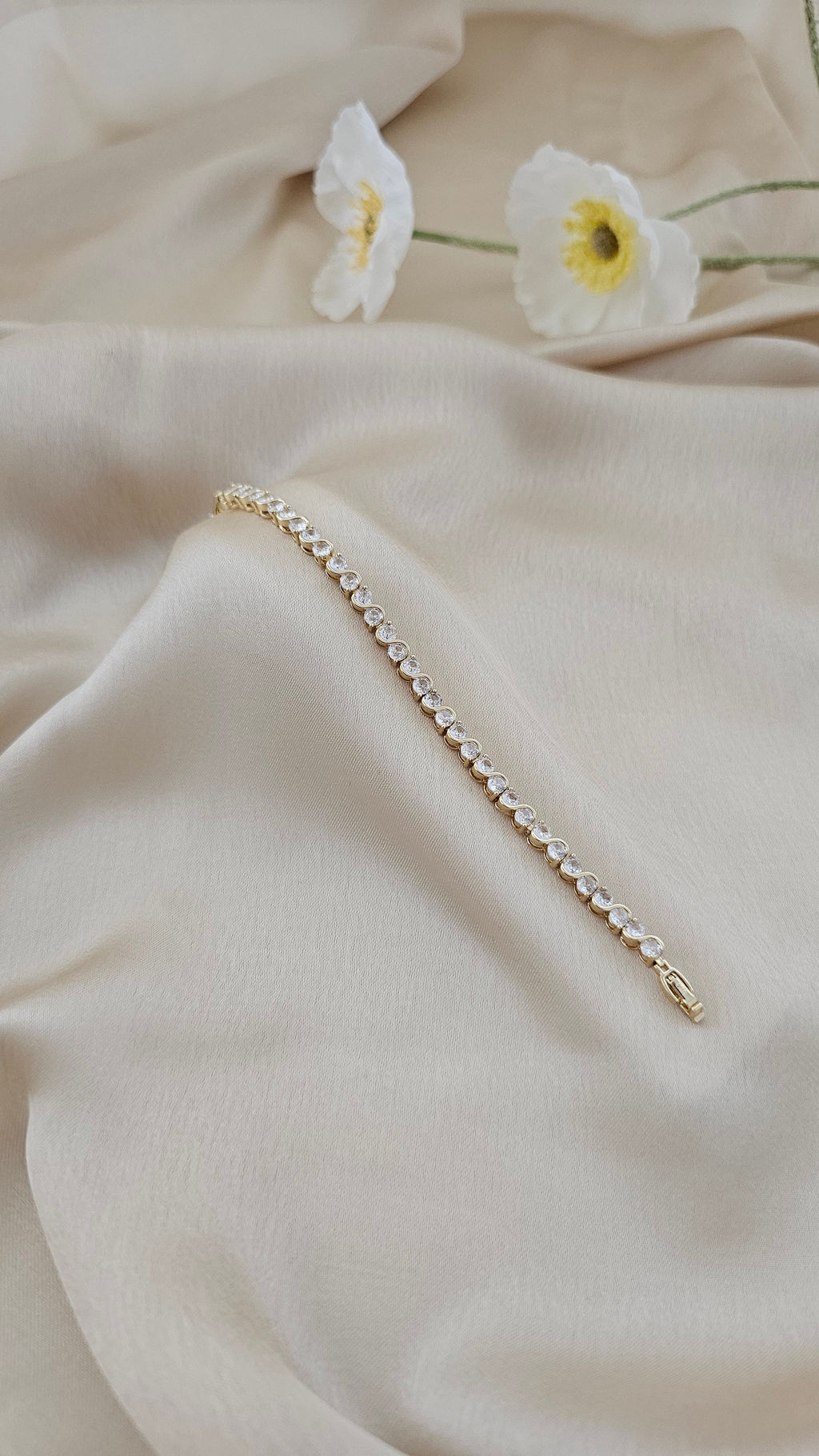 Serene Wave S-Link Tennis Bracelet