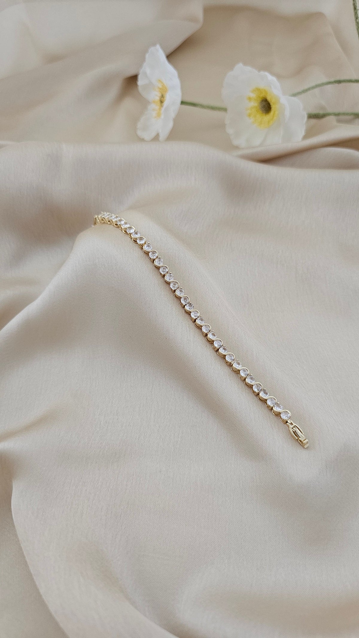 Serene Wave S-Link Tennis Bracelet