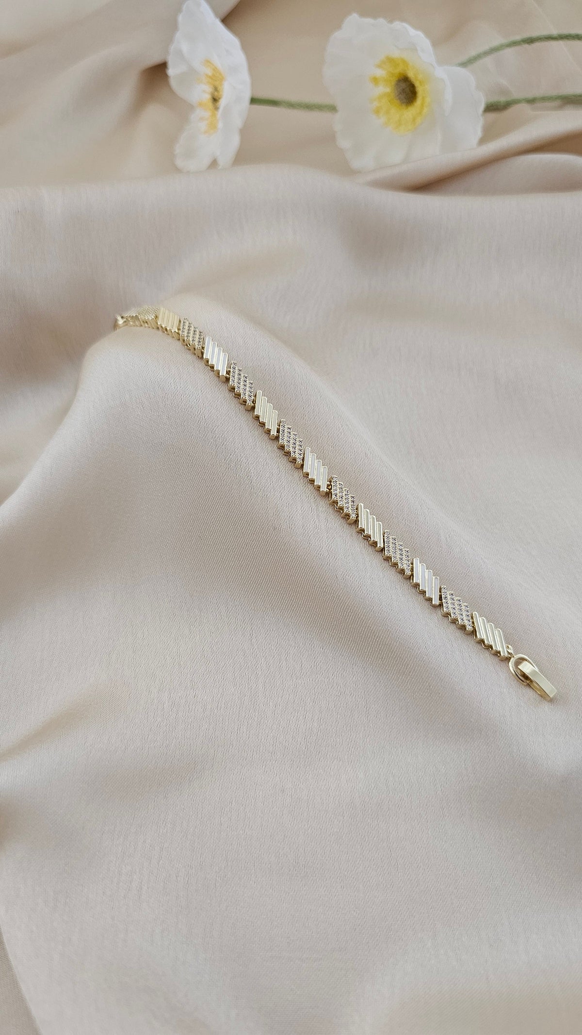 Diagonal Stripe Pavé Bracelet