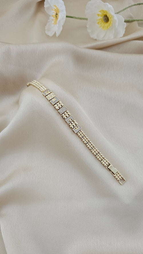 Aurelia Pavé Link Bracelet – Gold Tone